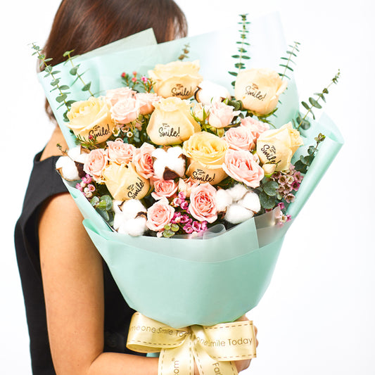 FC02 - Like A Sunshine - 7 Roses Bouquet - Flower Memo