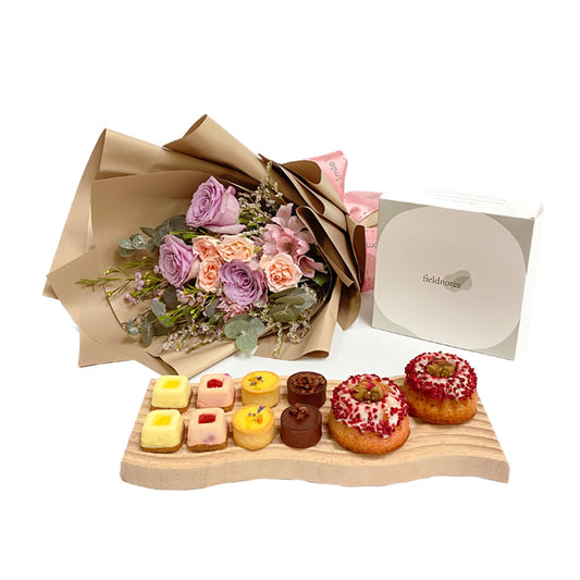 Flowers with Fieldnotes Assorted Dessert Box