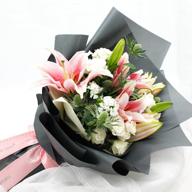 Diligent Capricorn - Flower Bouquet