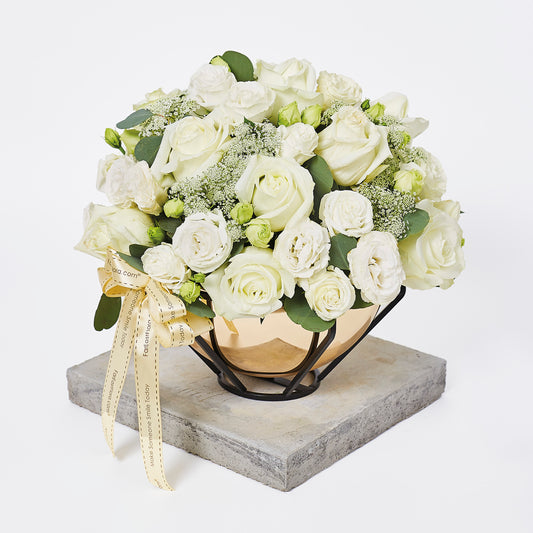 PC36 - Ivory Roses - Table Flower