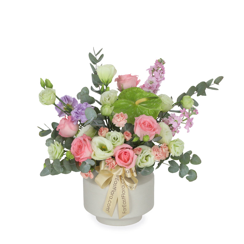 Coral Elegance – Table Flowers