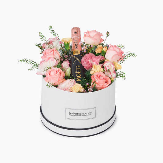 Mini Moet & Chandon Rose x Flowers Gift Set