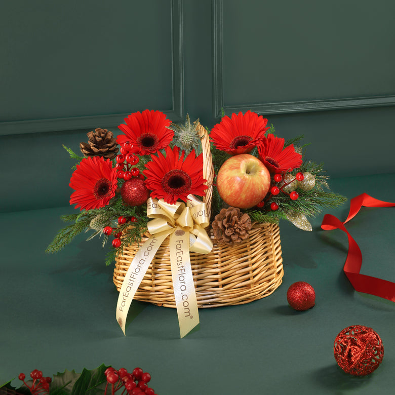 Santa’s Orchard – Table Flowers